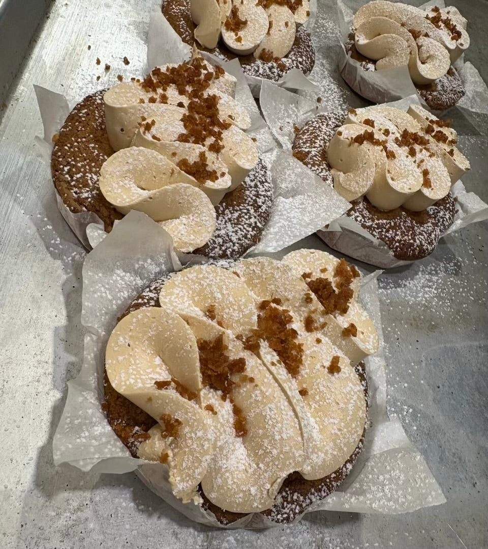 Gingerbread Blondie with Molasses Buttercream